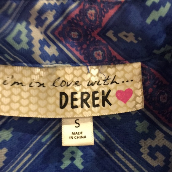 I’m in love with Derek Sheer patterned blouse - Picture 2 of 2